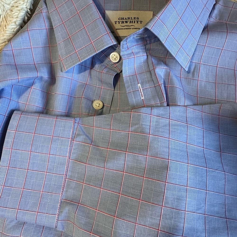 Charles Tyrwhitt. Beautiful and handsome shirt. - Picture 2 of 4